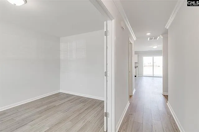 1041 Crescent Corner Dr — Photo 2
