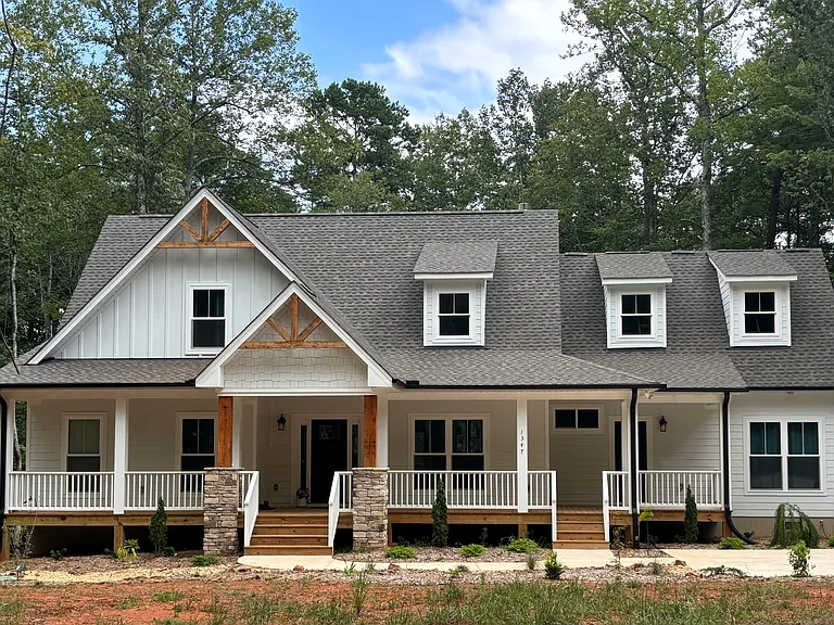 1347 Lake Orange Rd — Photo 2