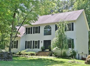 21 Eagles Nest Rd, Newton, NJ 07860