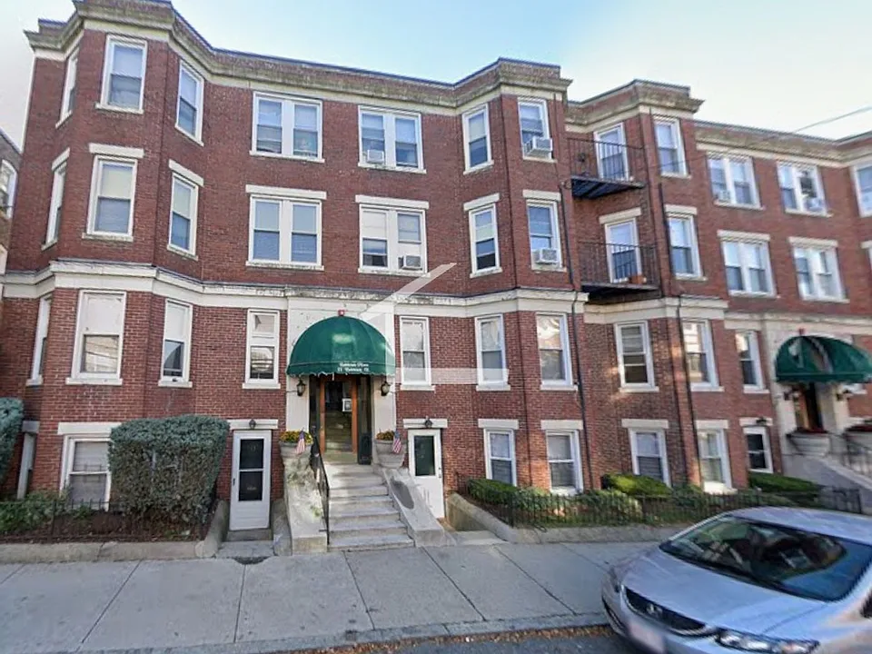 11 Barrows St #3A