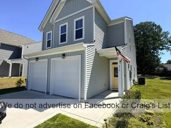 636 Union St, Raeford, NC 28376