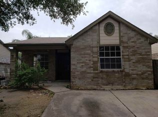 5913 Ruger Dr, Laredo, TX 78043