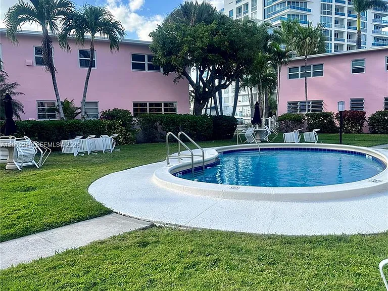700 Bayshore Dr #17 — Photo 16