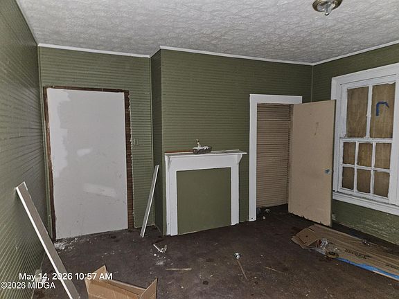 4th image of 297 Pansy Ave