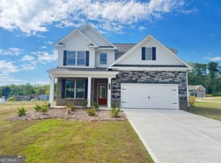 520 Paces Dr, Lithia Springs, GA