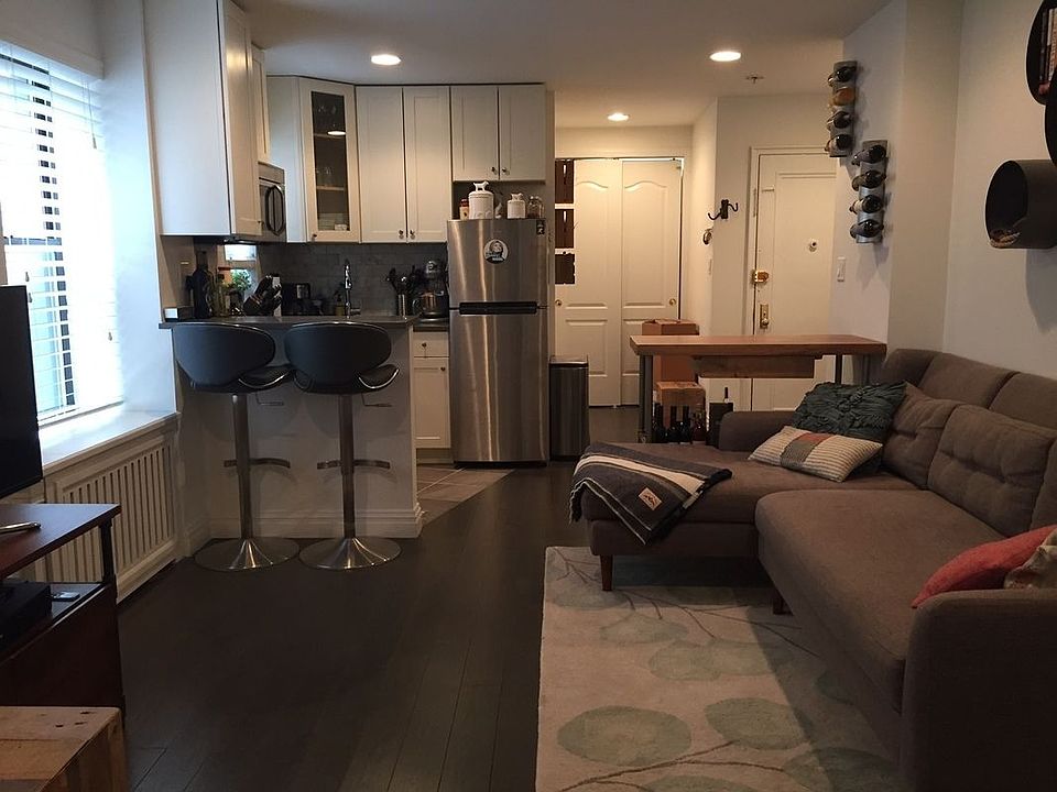 1st image of 348 W 49th St APT 4D
