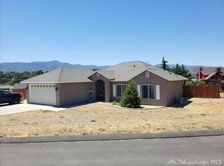 22705 Debbie Pl, Tehachapi, CA 93561