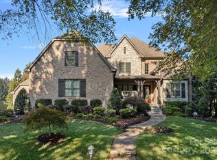 8724 Highgrove St, Charlotte, NC 28277