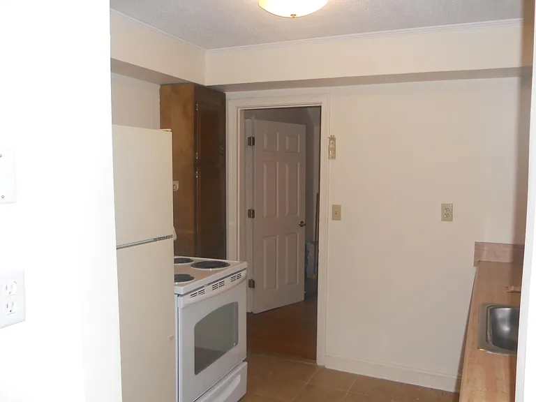 53 Willow Ln — Photo 15