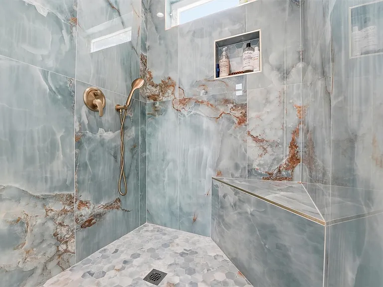 1110 River Bow Dr — Photo 24