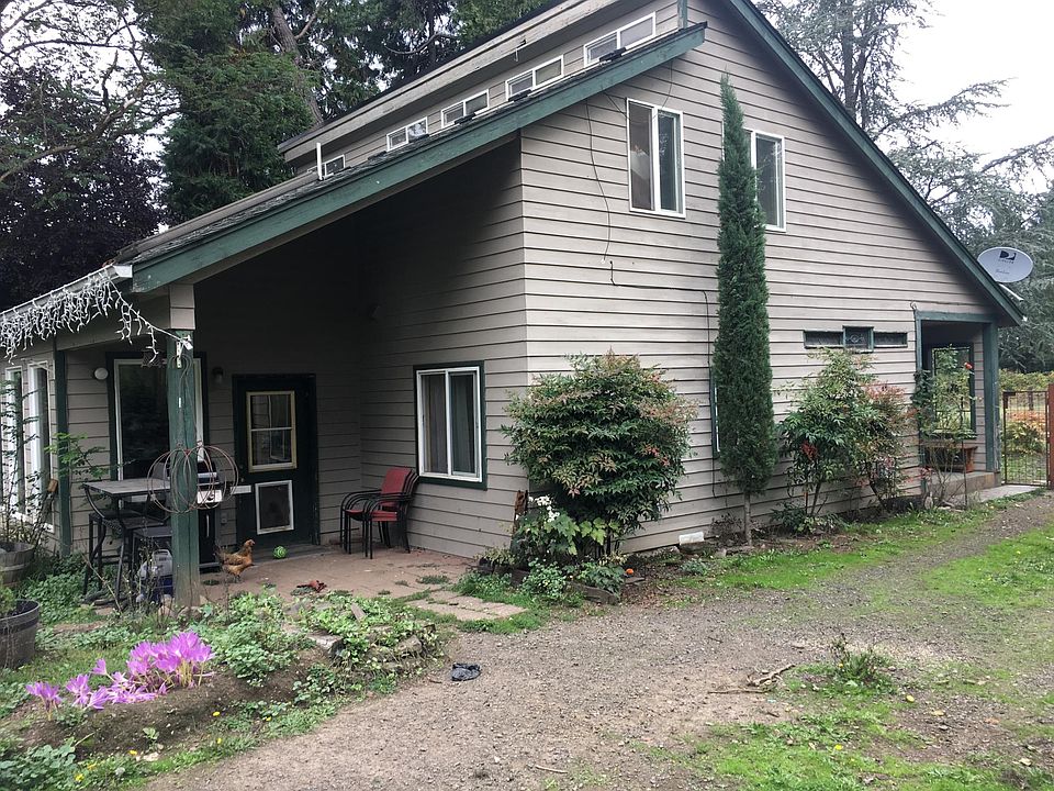 2nd image of 40432 SW Laurelwood Rd