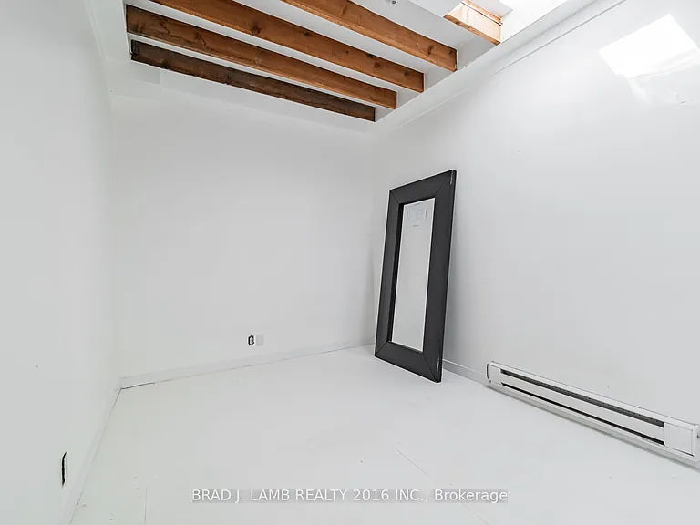 1457 Dundas St W #1 — Photo 18