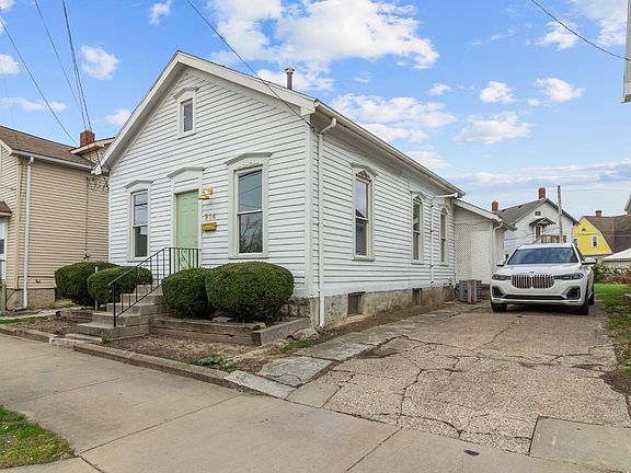 2nd image of 914 Hayes Ave