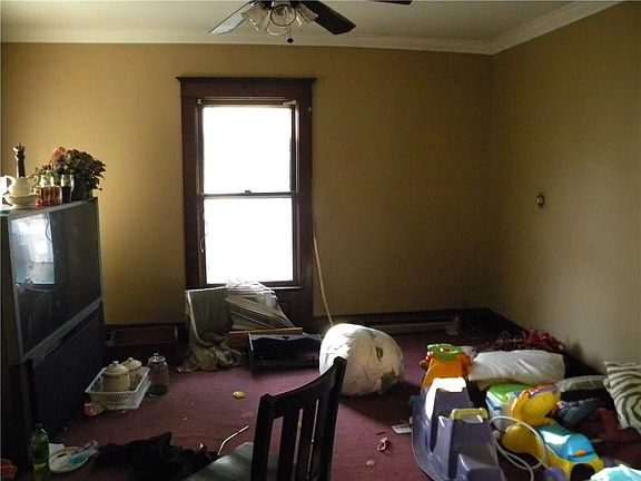 2nd image of 92 Linwood Ave