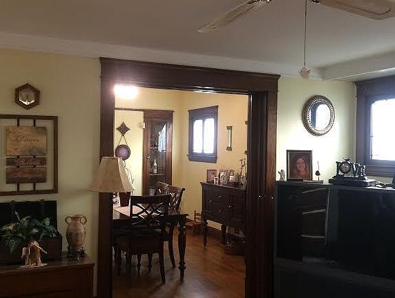 5th image of 2166 W 83rd St