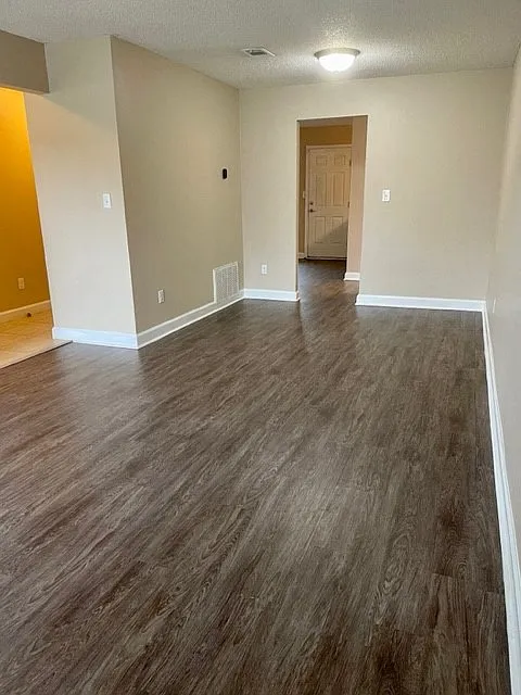 93 Valtameri Ct — Photo 3