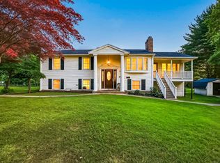 16 Mohawk St, Bellingham, MA 02019