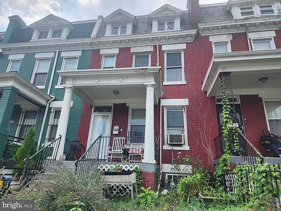 2nd image of 149 V St NE