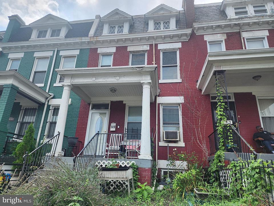 1st image of 149 V St NE