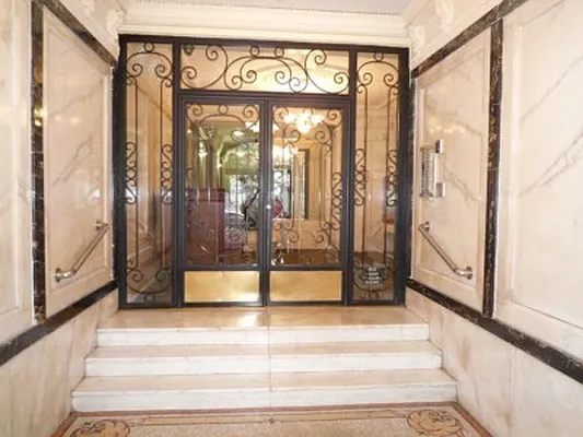 Sold by Raz Realty | media 11
