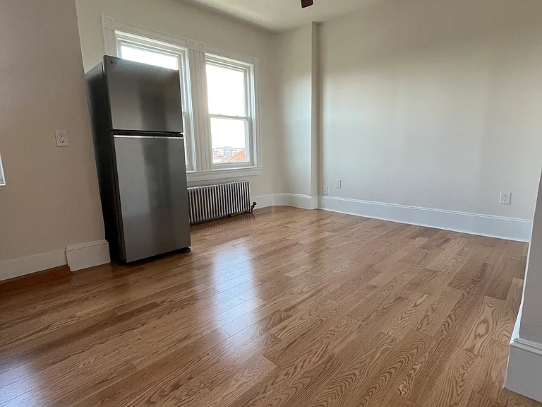 108 Myrtle St #17 — Photo 2