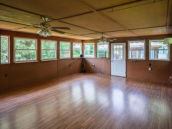 5th image of 2202 Lancaster Rd