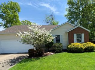 125 Joel Dr, Mogadore, OH 44260