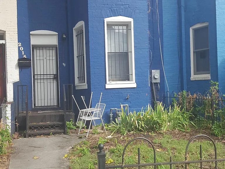 2015 Vermont Ave NW — Photo 1