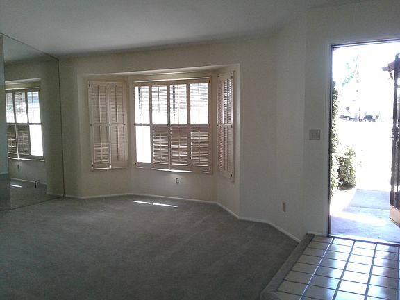 2nd image of 1428 W Canyon Shadows Ln