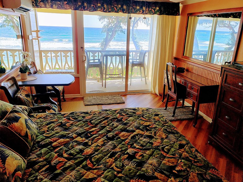 Calif. King Bed, Dining sets, Office computer desk, High Lanai Seating which overlooks railing