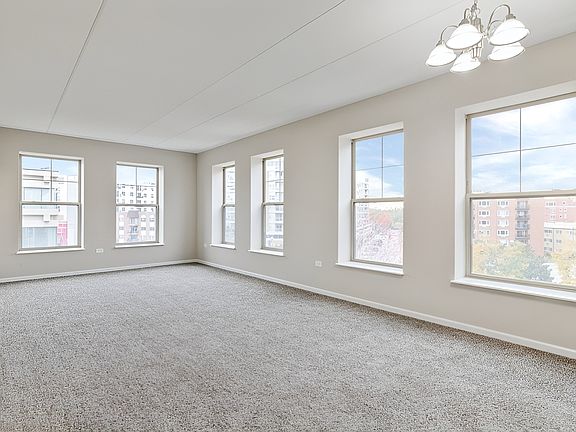 5th image of 656 Pearson St Unit 401C