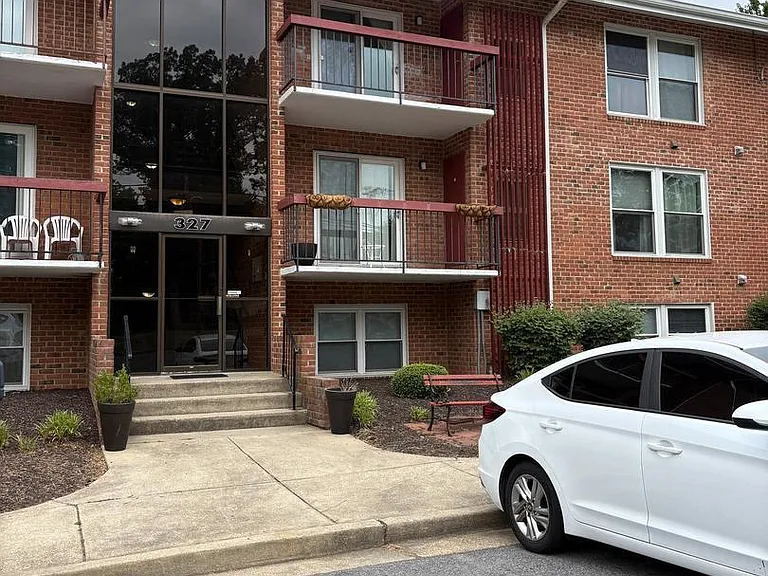 327 Saint Marys Ave #7-H — Photo 7