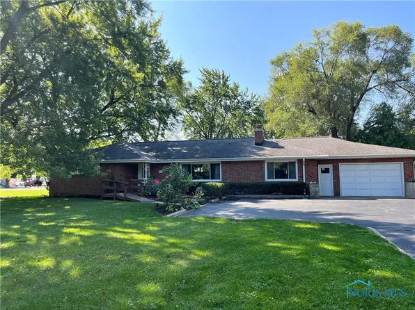 323 6th St, Findlay, OH 45840