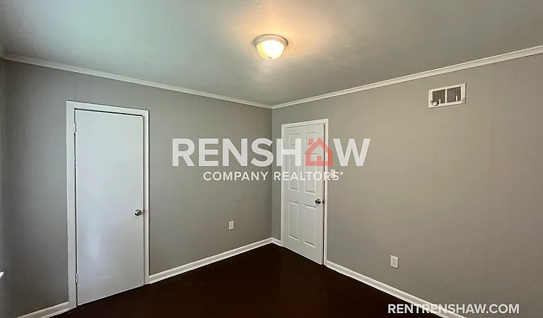 3761 University St — Photo 19