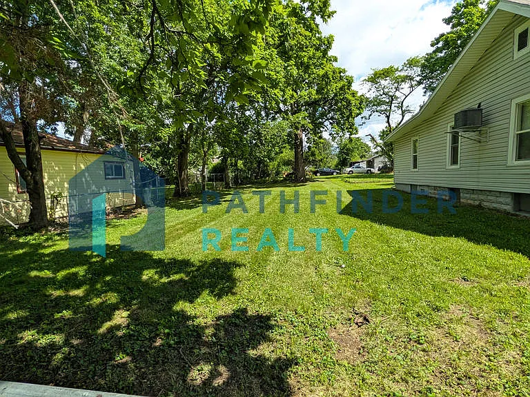 3705 Evansville Ave — Photo 4
