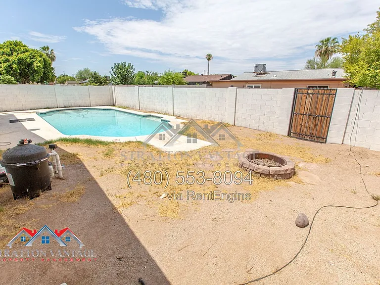 3410 S Cutler Dr — Photo 1