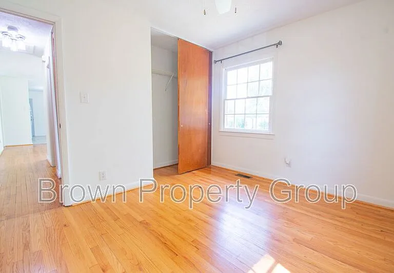 4408 Wellington Dr — Photo 16