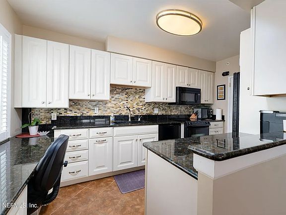 2nd image of 1560 Lancaster Ter APT 302
