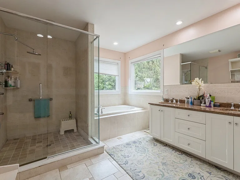 107 Hudson Ave #107 — Photo 30