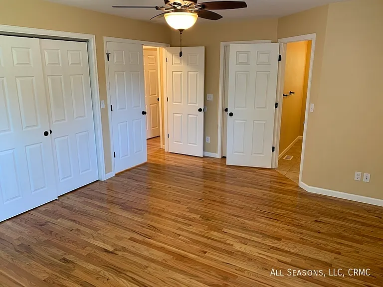 14 W Fountain Blvd — Photo 4