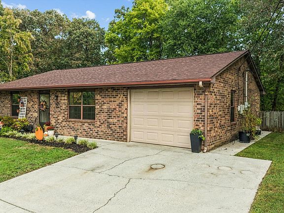 2nd image of 2521 Chukar Rd
