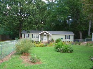 607 Renea Dr, Walhalla, SC 29691
