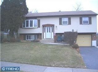 531 Byron Rd, Warminster, PA 18974