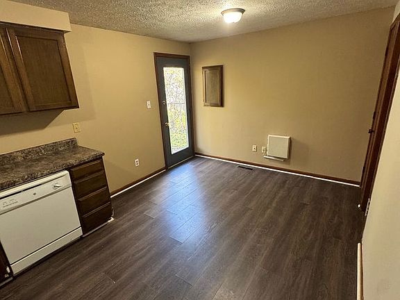 4th image of 6916 Decatur Rd