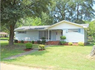 422 Weems Dr, Canton, MS 39046