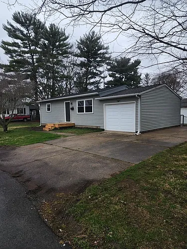 1200 Hollar Ln Photo 1