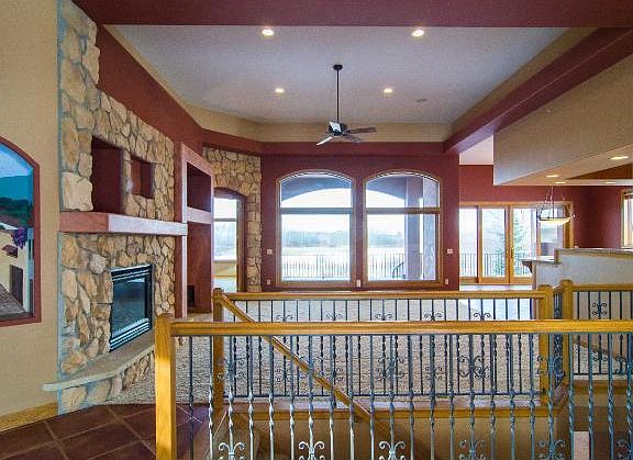 4th image of 10702 Sanctuary Dr NE