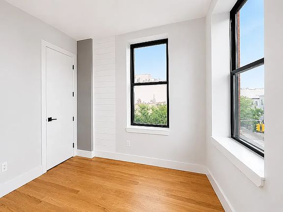 5th image of 481 Evergreen Ave #2I