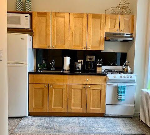 3rd image of 501 W 28th St APT 6