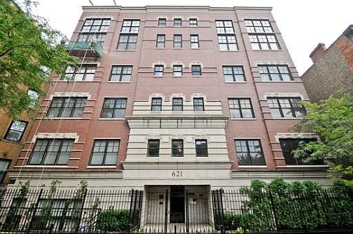1st image of 621 W Barry Ave APT 203